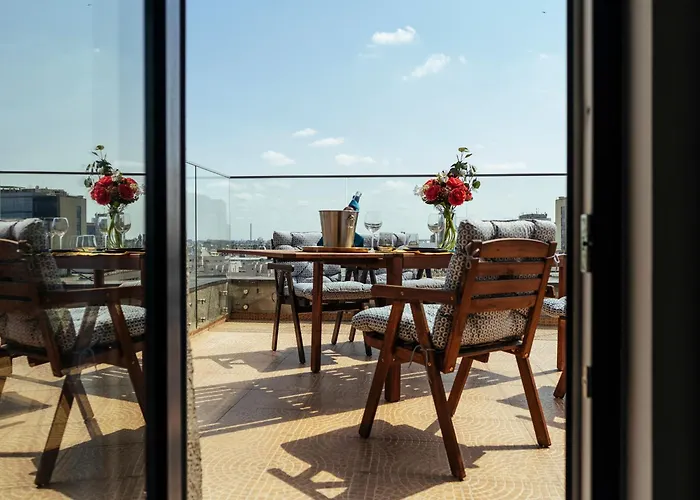 Wilson Old Roof * ブカレスト