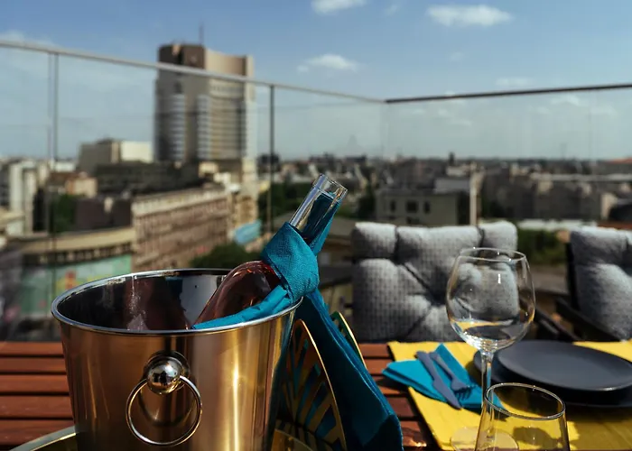 Wilson Old Roof アパート *