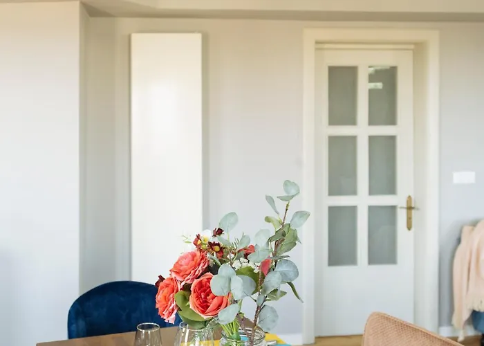 Wilson Old Roof アパート *